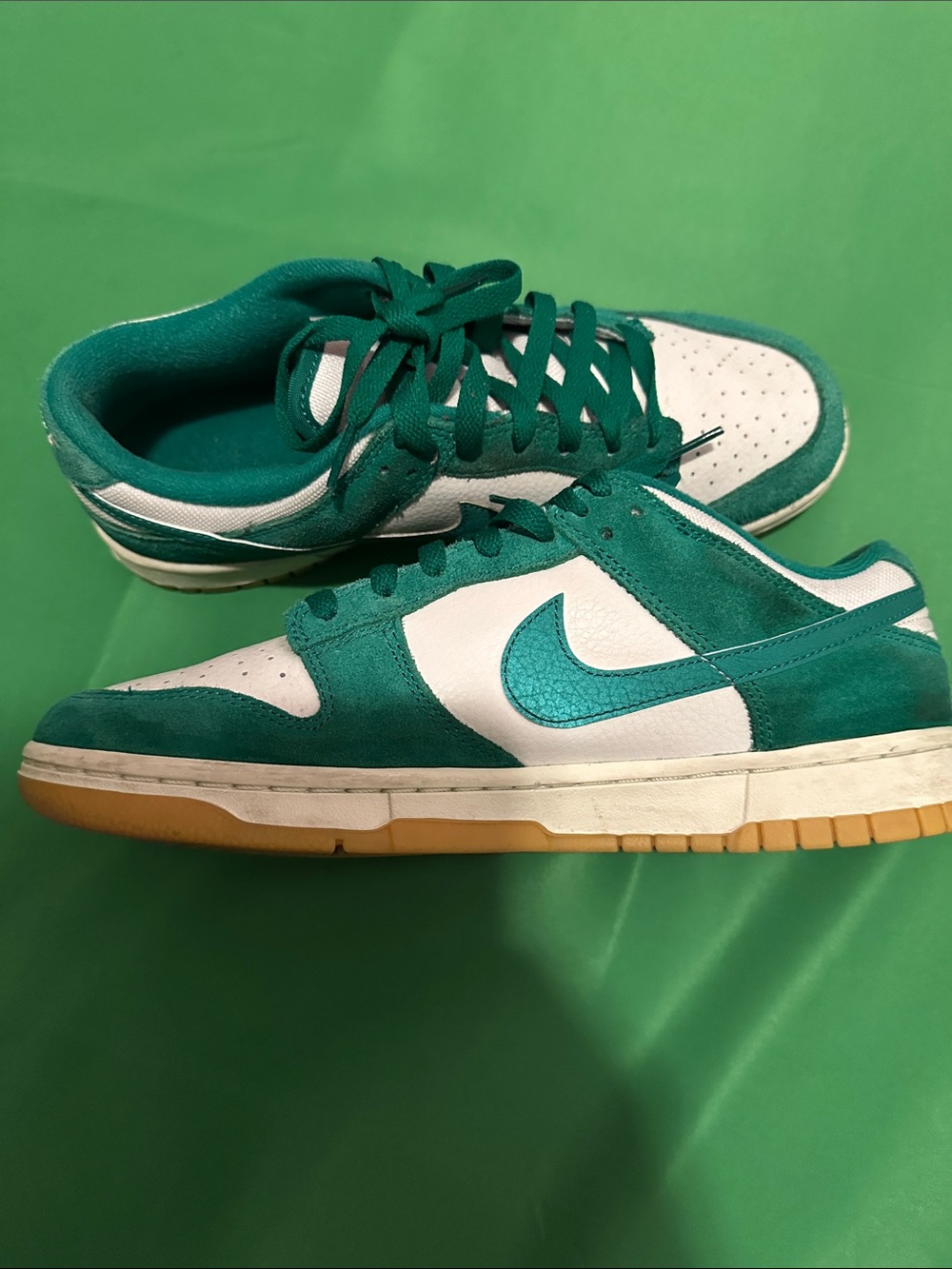 Nike Dunk Low SE "Malachite" sneakers, 9.5 - Picture 14 of 15